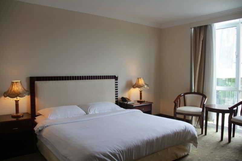 Palm Garden Hotel Brunei Bandar Seri Begawan Buitenkant foto