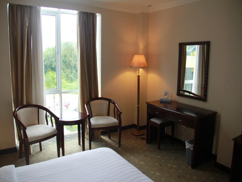 Palm Garden Hotel Brunei Bandar Seri Begawan Buitenkant foto