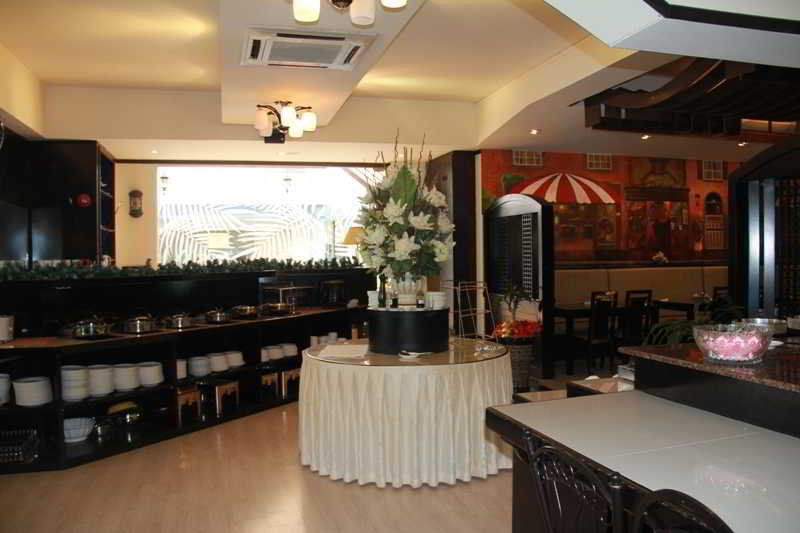 Palm Garden Hotel Brunei Bandar Seri Begawan Buitenkant foto